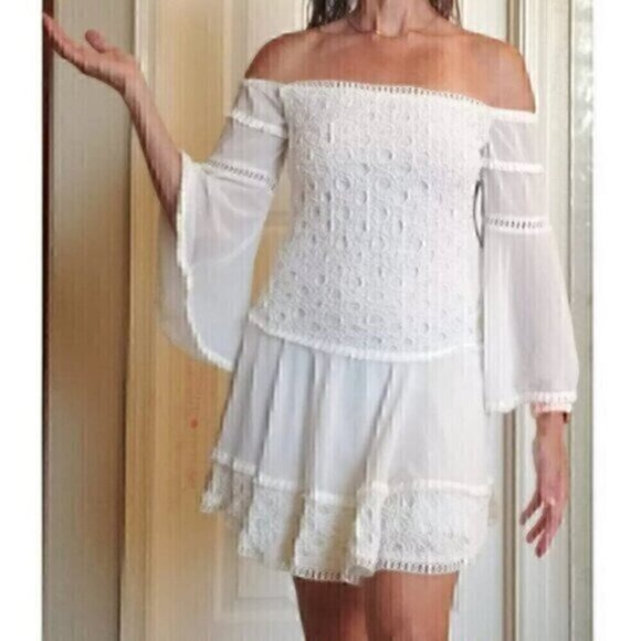 VENUS Lace Bell Sleeve Off Shoulder Dress White Crochet Trim 3/4 Sleeve Mini 10 - Picture 1 of 12